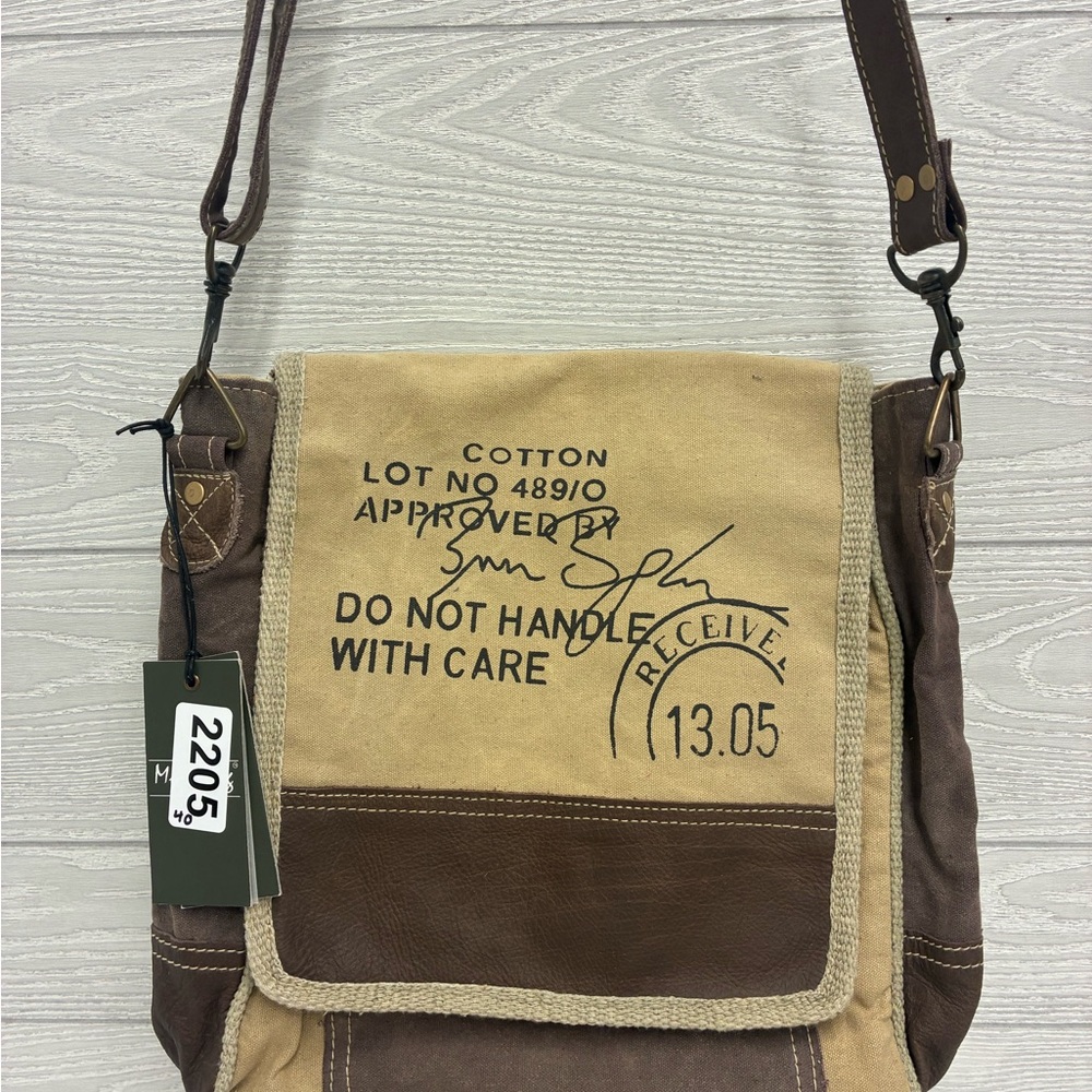 Myra Bag Selcouth Shoulder Bag